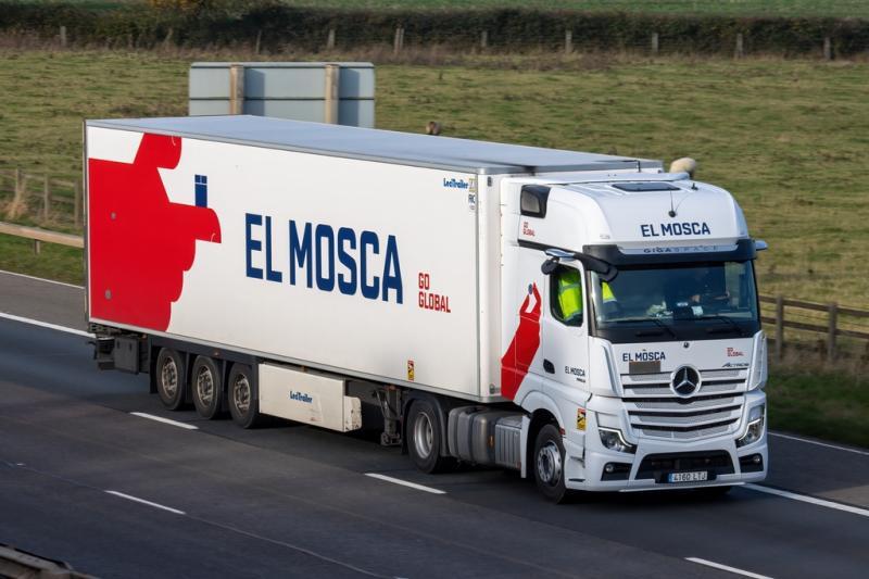 20260725111850-985516-800-16-mercedesactrosmp4-elmosca(2013)14.jpg